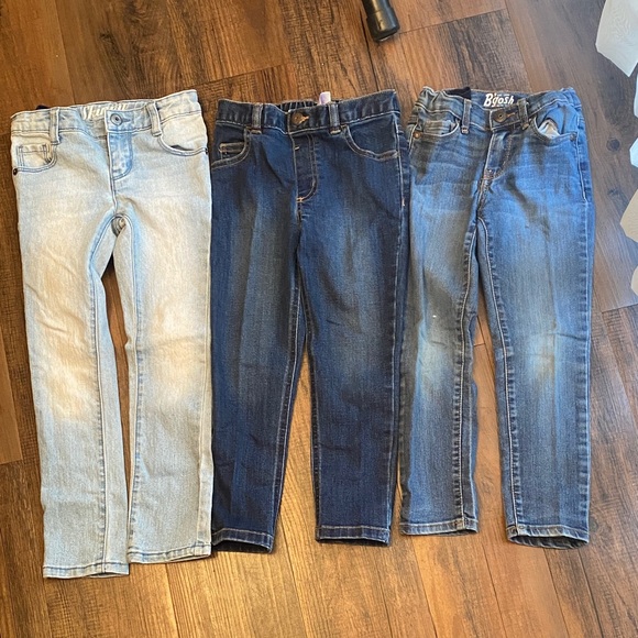 Bundle Crazy 8 Garanimals and Bgosh skinny Denim Jeans Set - Blue Shades - Picture 1 of 11